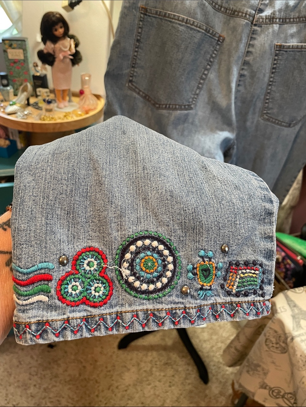 Ruby Rd. Light Blue Cropped Embroidered Hem Jeans - Picture 8 of 10